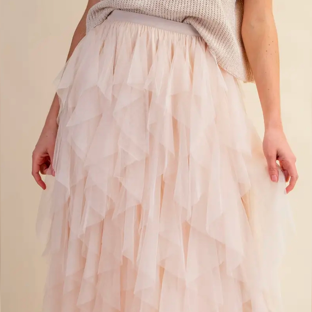 NWT Tulle Cream Ballerina Midi Skirt